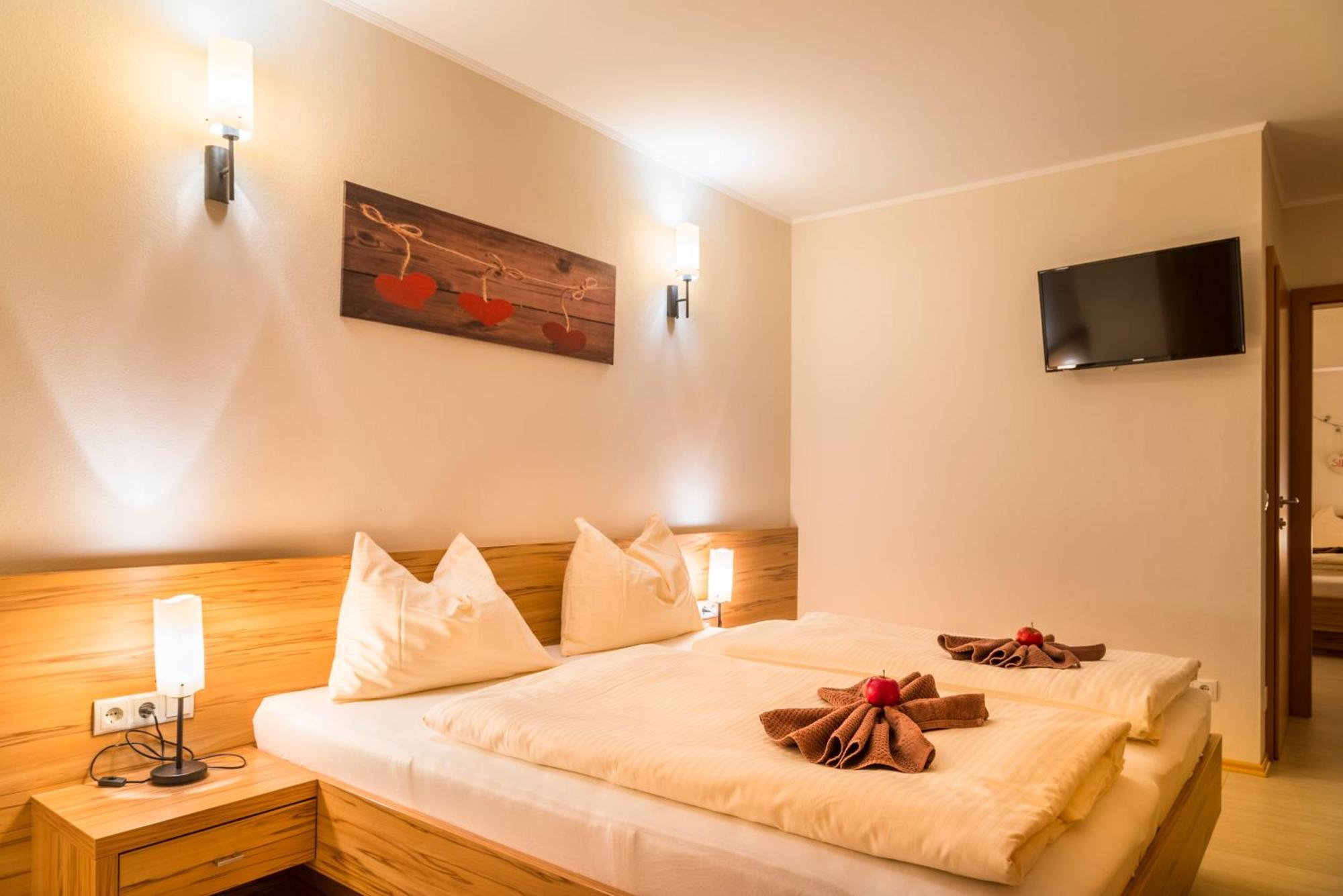 Unterlehengut Farm stay *